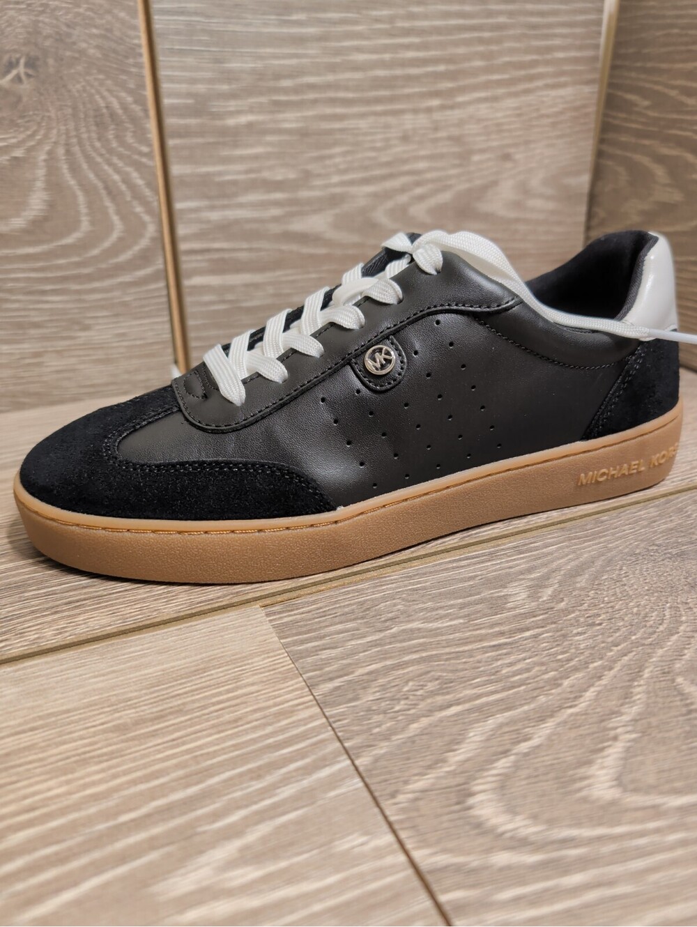 NIB Michael Kors Scotty Lace-Up Black Leather Sneakers - Size 7.5M